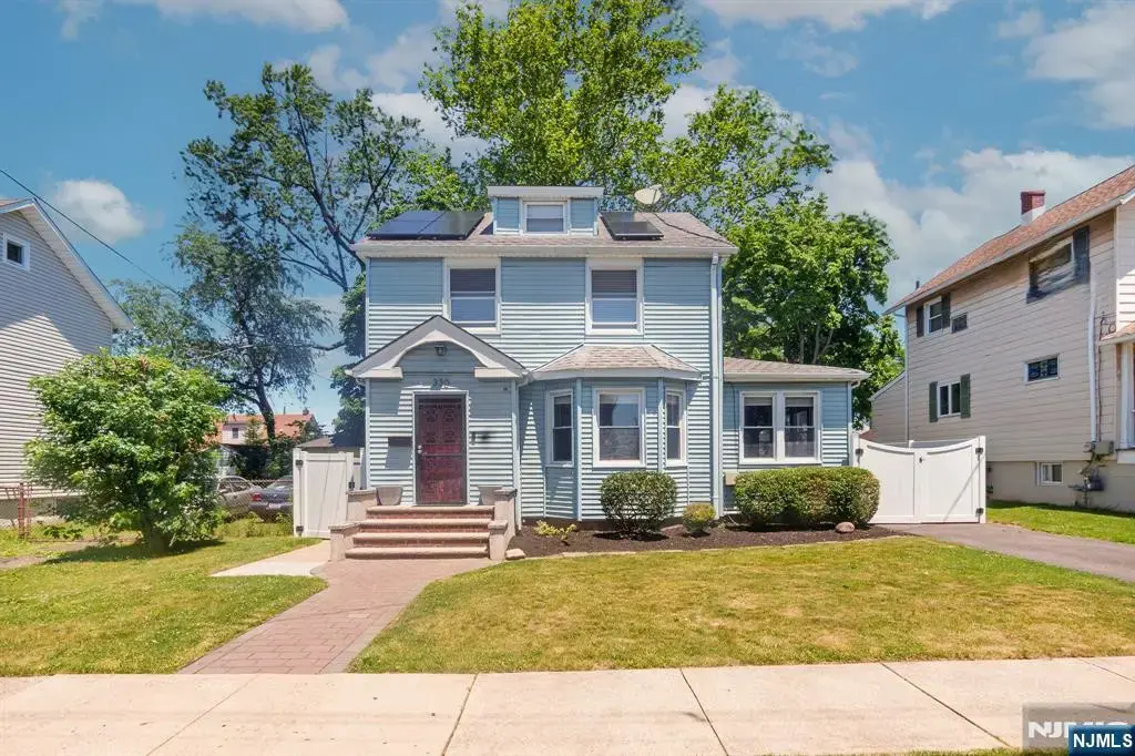 330 Simons, Hackensack