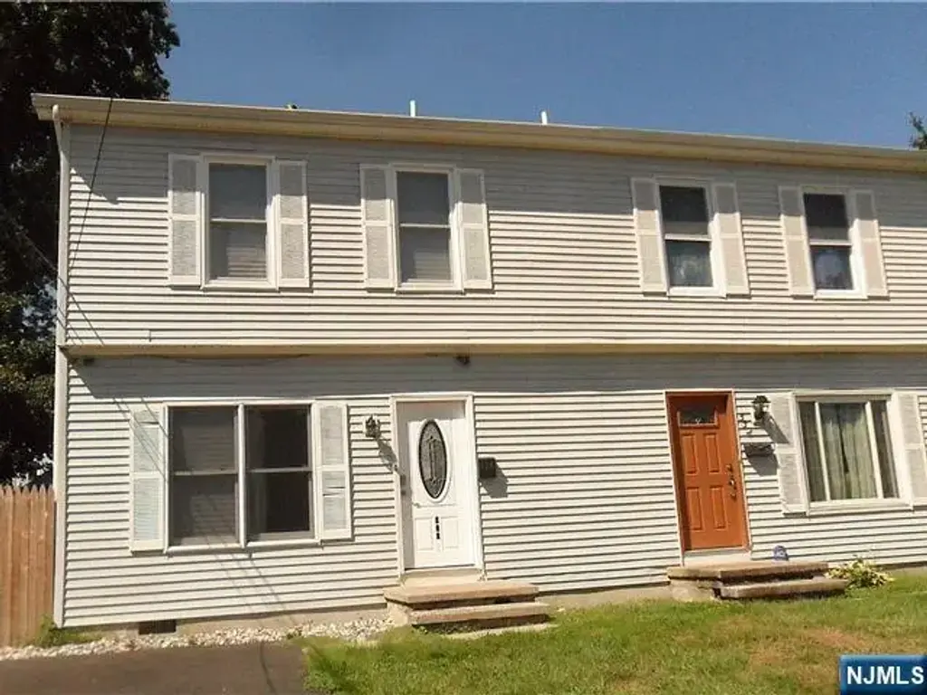 528 Chestnut, Teaneck