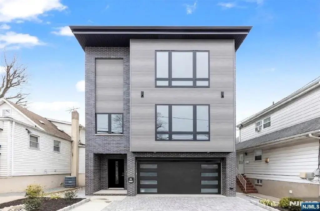 428 Lafayette Avenue, Cliffside Park