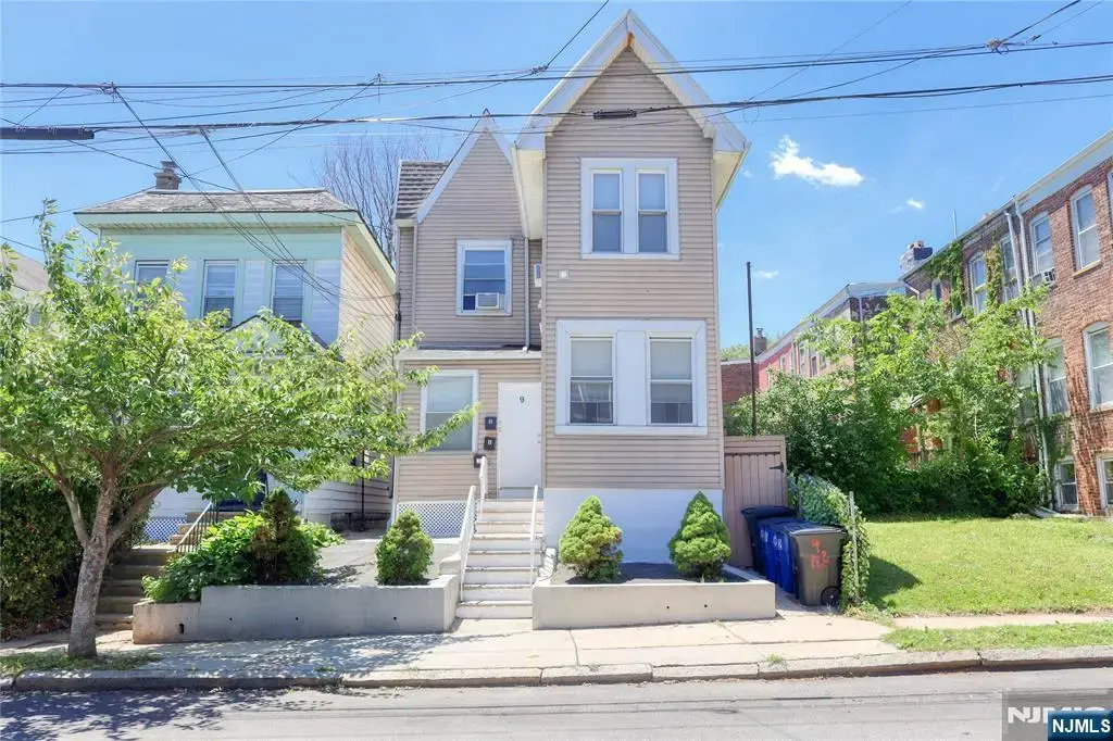 9 Emerson Place, Newark