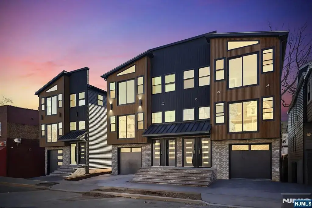 136 N 17th, East Orange