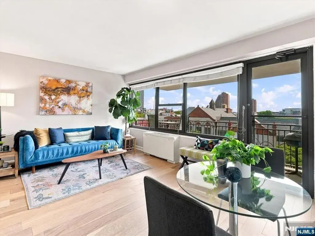 135 Montgomery Street 8b, Jersey City