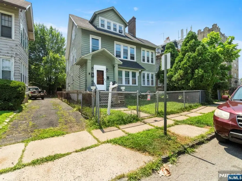 98 Ashland Avenue, East Orange