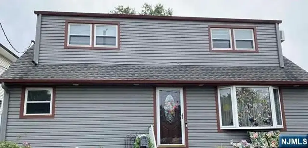 38 Rudolph 2, Elmwood Park