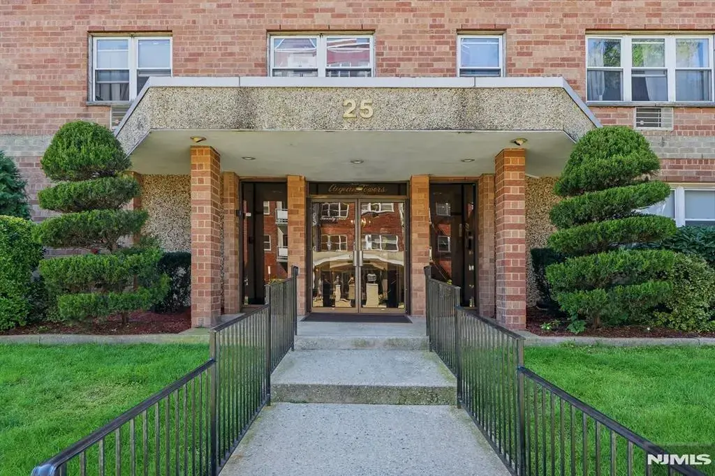 25 Jefferson Street 6d, Hackensack