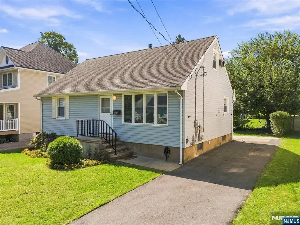 454 Lasalle Avenue, Hasbrouck Heights