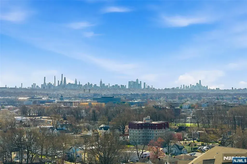 326 Prospect Avenue 11e, Hackensack