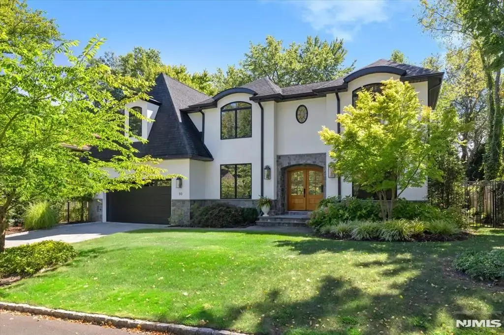 10 Day Avenue, Tenafly