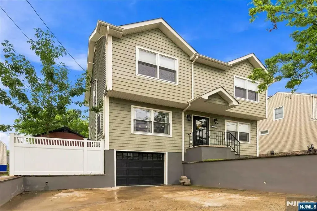 160 Arlington Boulevard, North Arlington