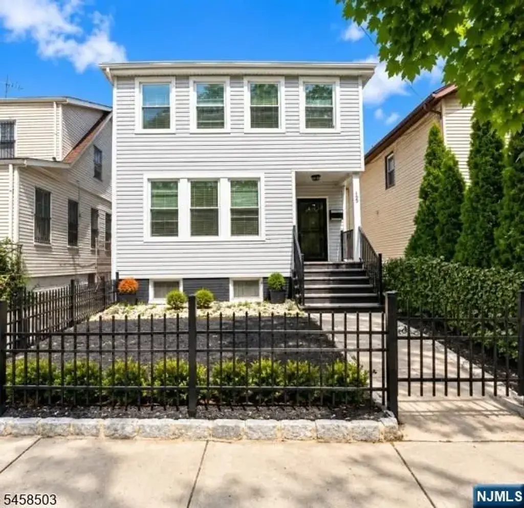 155 Weequahic Avenue, Newark