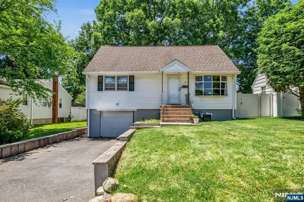 101 Pinecrest Terrace, Wayne