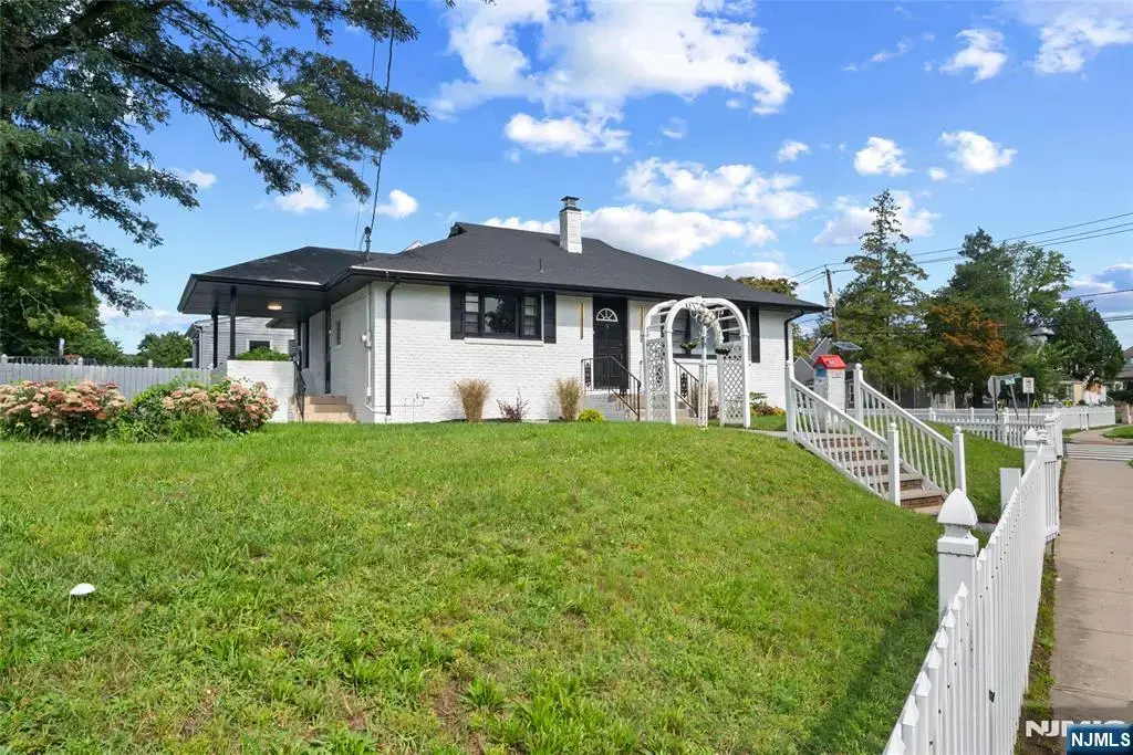 51-57 Totowa Avenue, Paterson