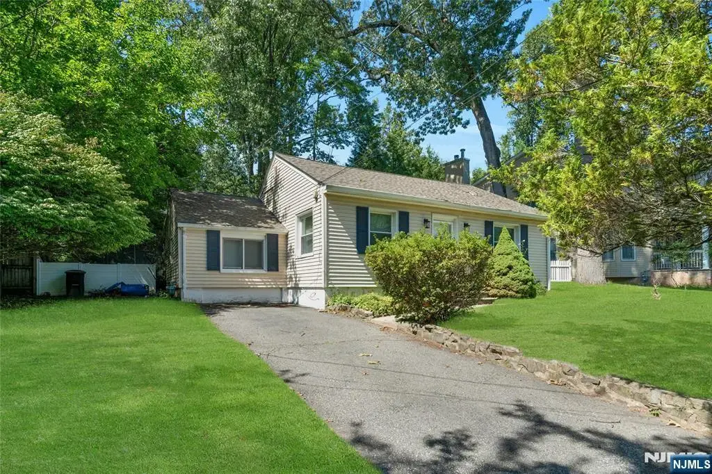 265 Jefferson Avenue, Cresskill