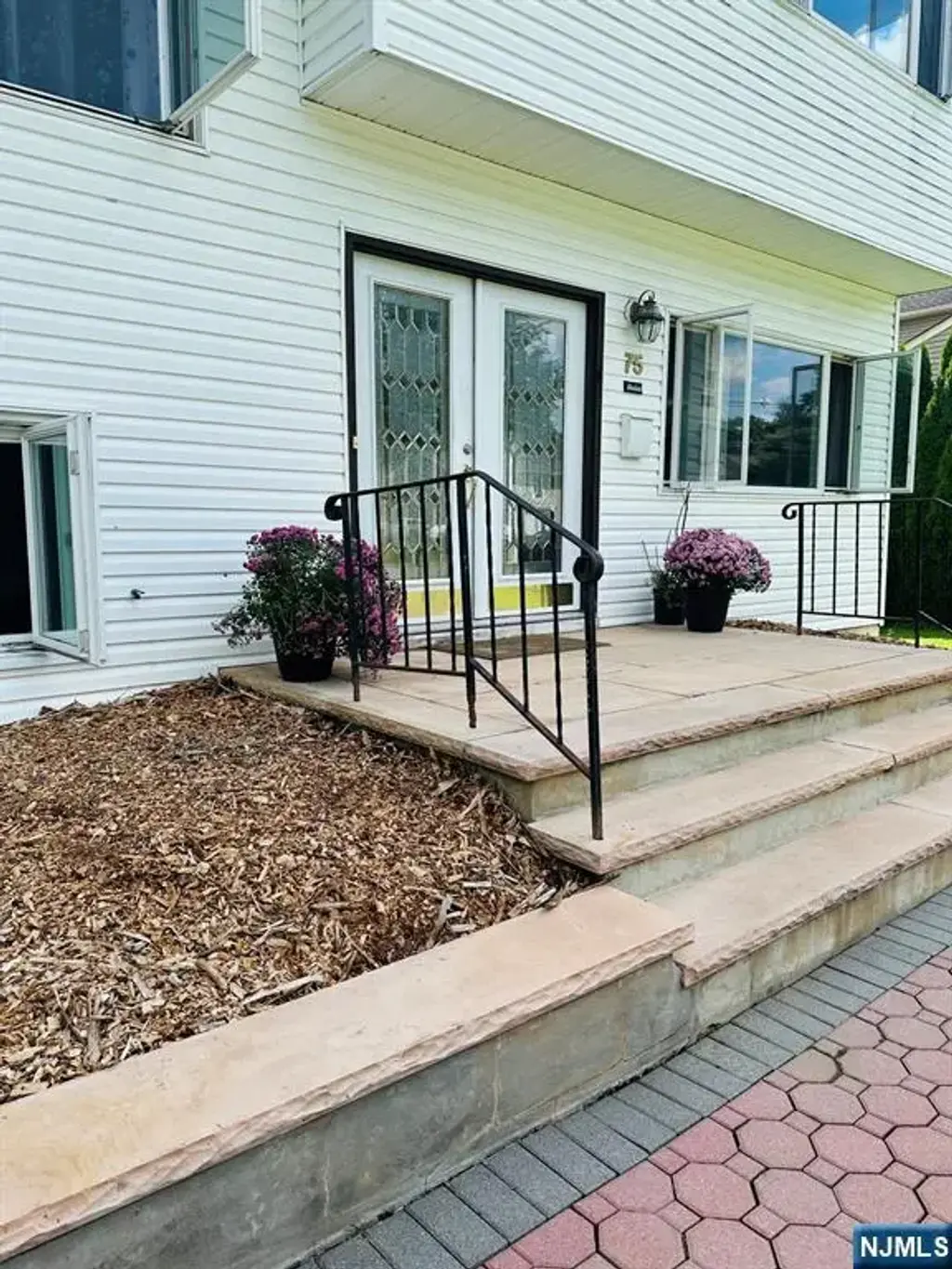 75 Ashby Avenue, Livingston