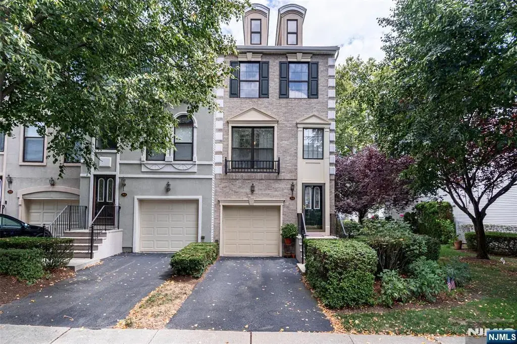 312 Wilshire Drive, Nutley