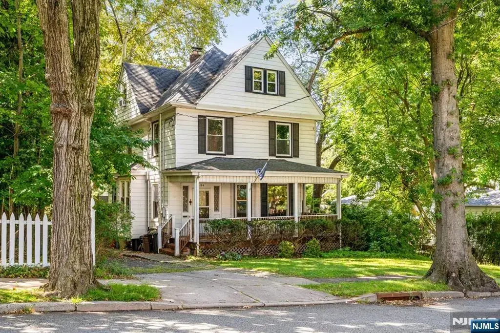 194 Christie Heights Street, Leonia