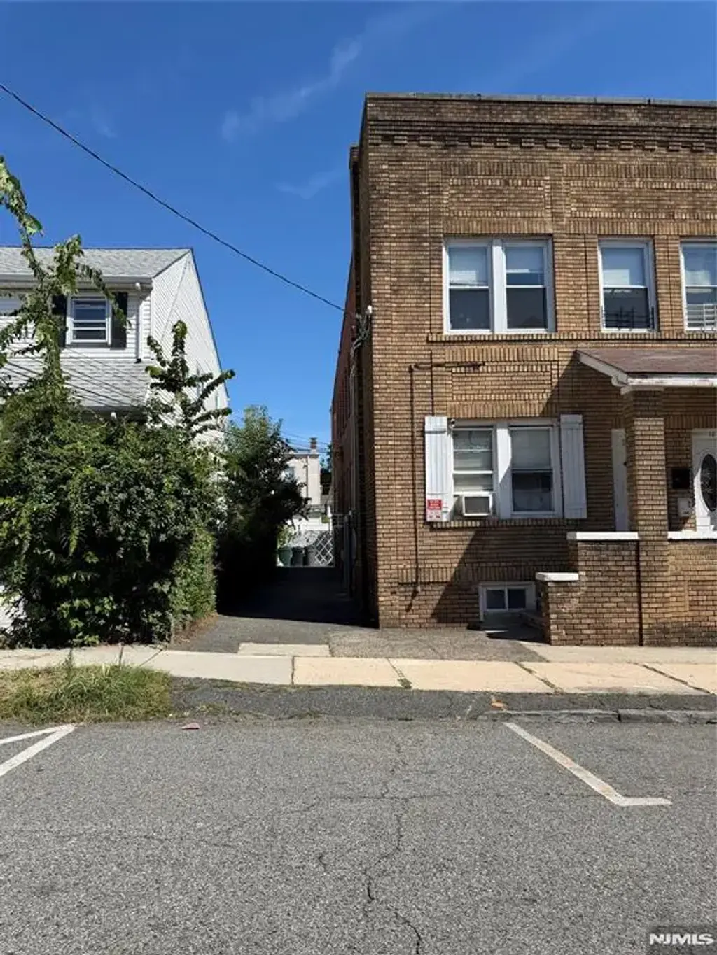 135 Hoyt 2, Kearny