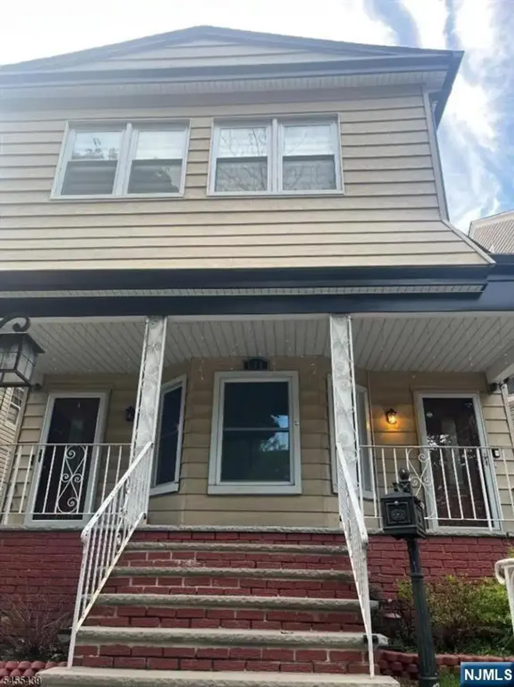 718 Clifton Avenue, Newark