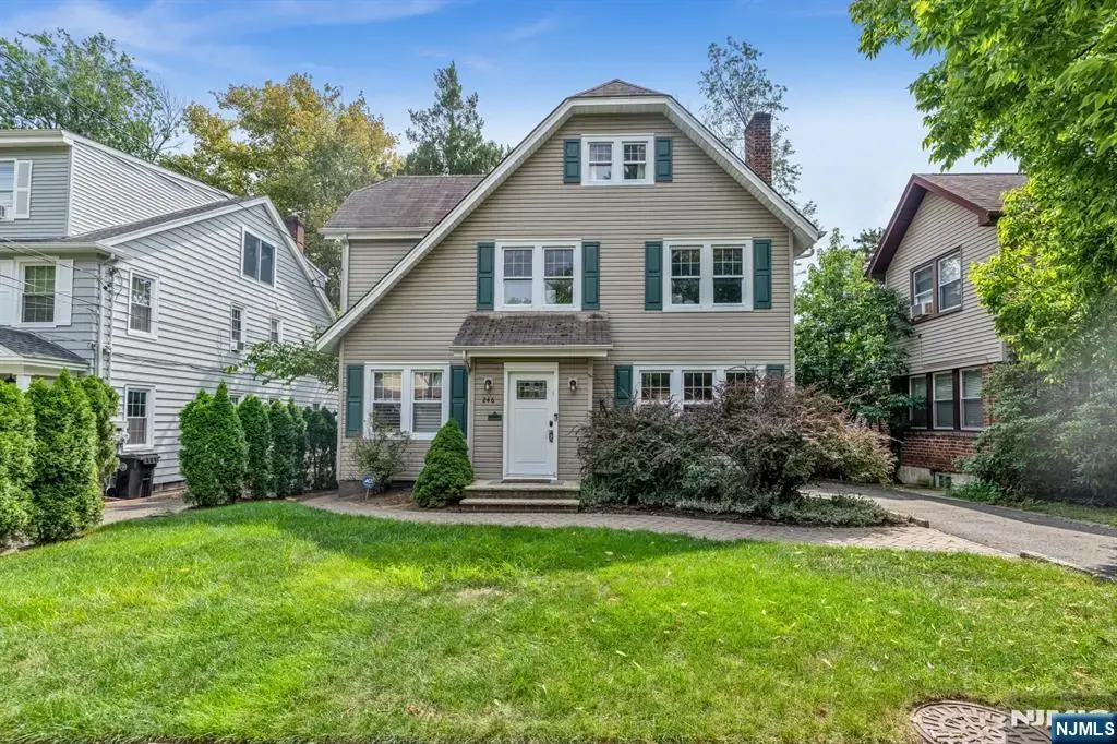 246 W Hudson Avenue, Englewood