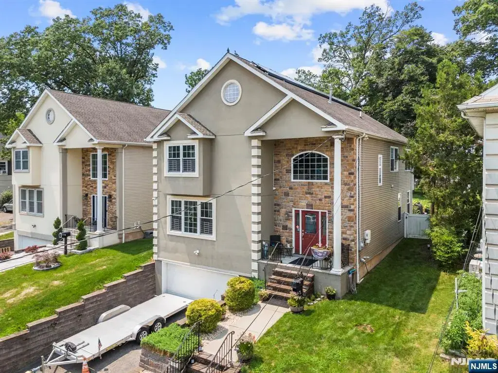 39 Paterson Avenue, Clifton