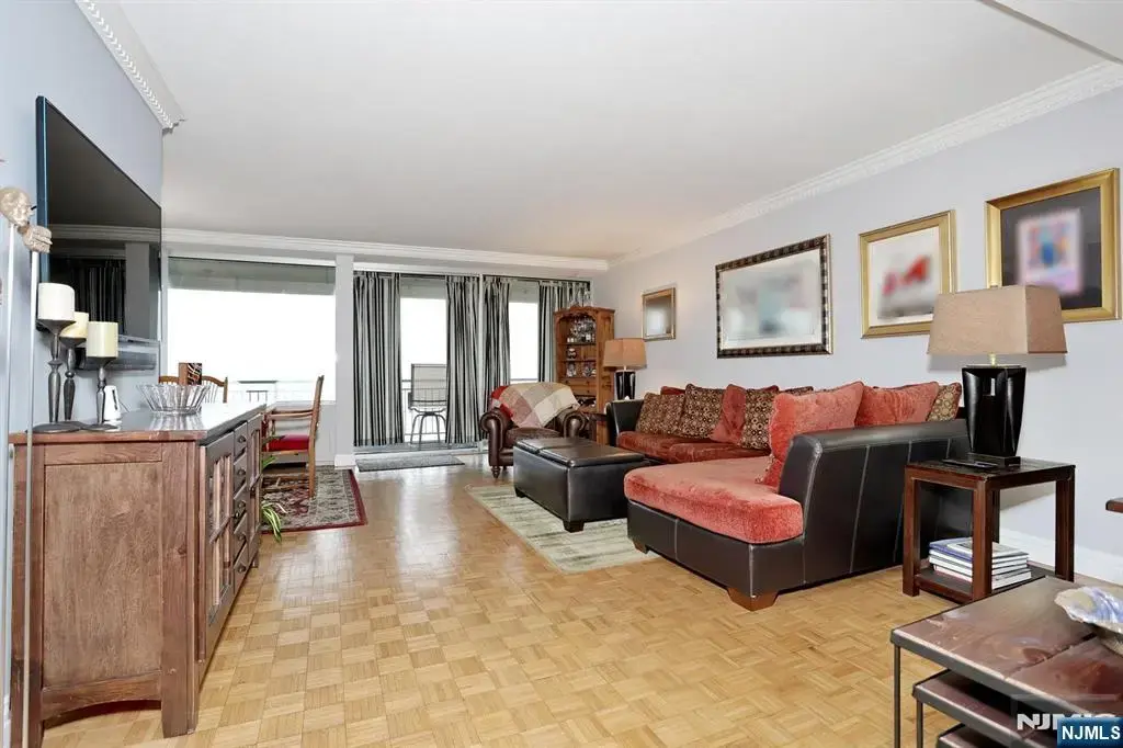 4 Horizon Road 815, Fort Lee