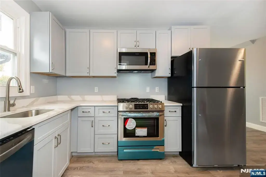 31 Mulberry, Elmwood Park