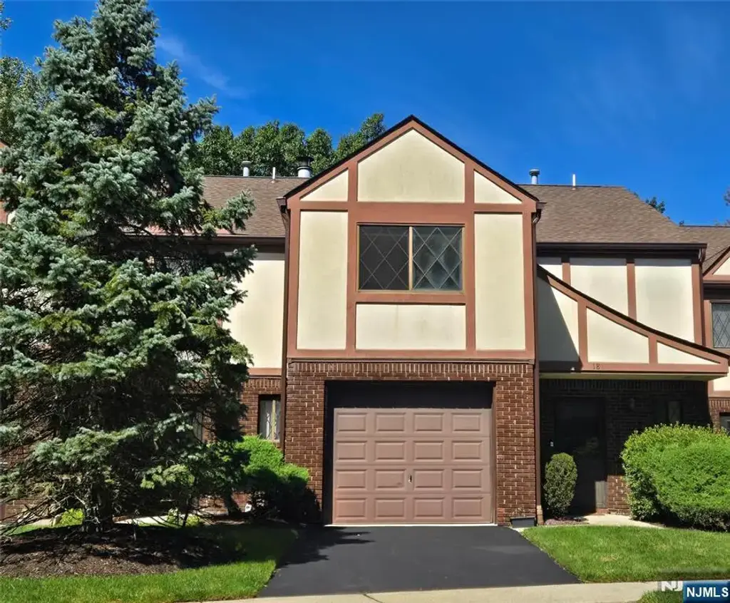 18 Linwood T008, Cresskill