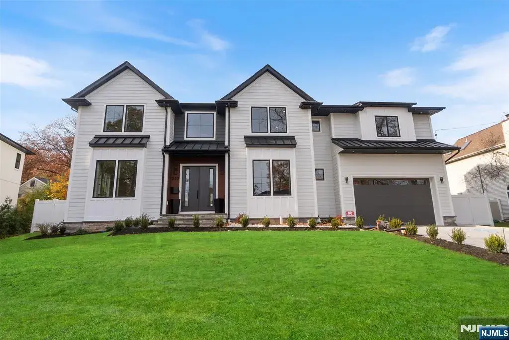 333 Harrison Street, Paramus