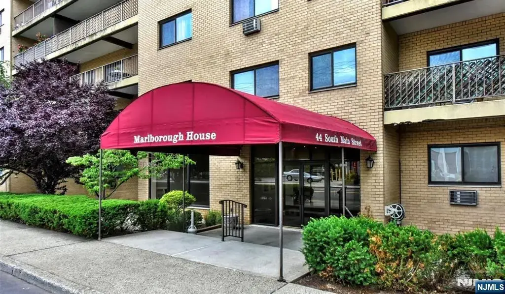 44 S Main 2a, Lodi
