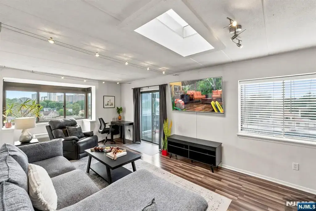 5 Linden Street 6g, Hackensack