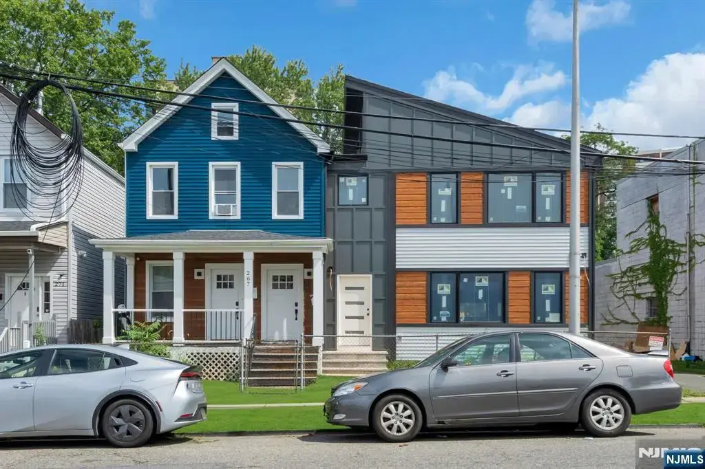 265 Washington Street, Orange