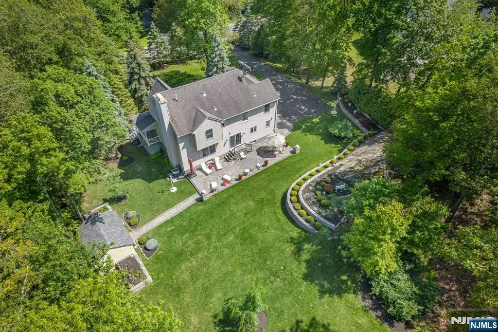 15 Mill Creek Road, Sparta