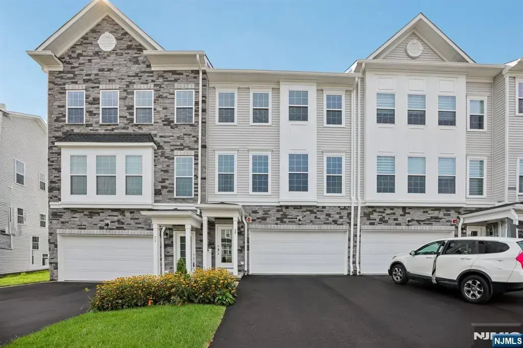69 Eastwood Terrace, East Hanover Twp