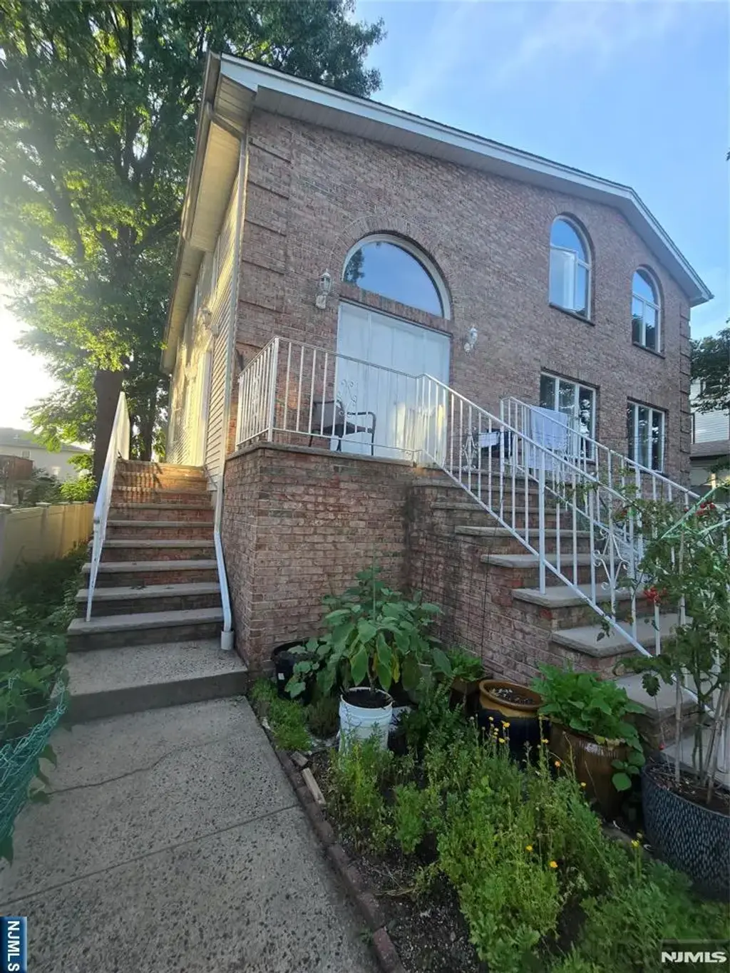 211 Columbus 2nd/f, Palisades Park