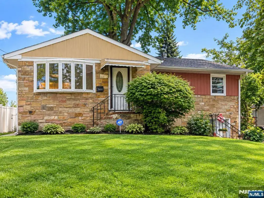 2614 Stiles, Linden