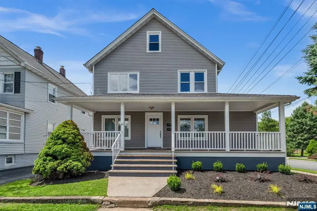 44 Zazzetti Street, Waldwick