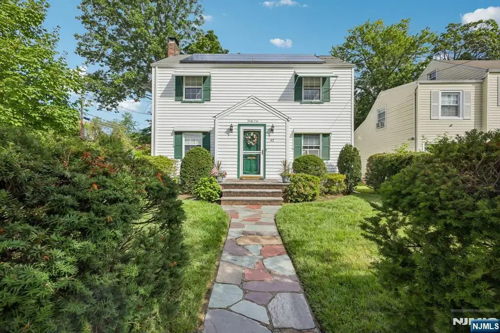 42 Fairmount Avenue, Clifton