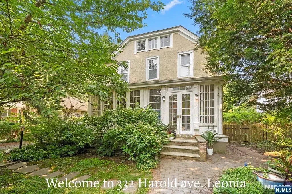 332 Harold Avenue, Leonia