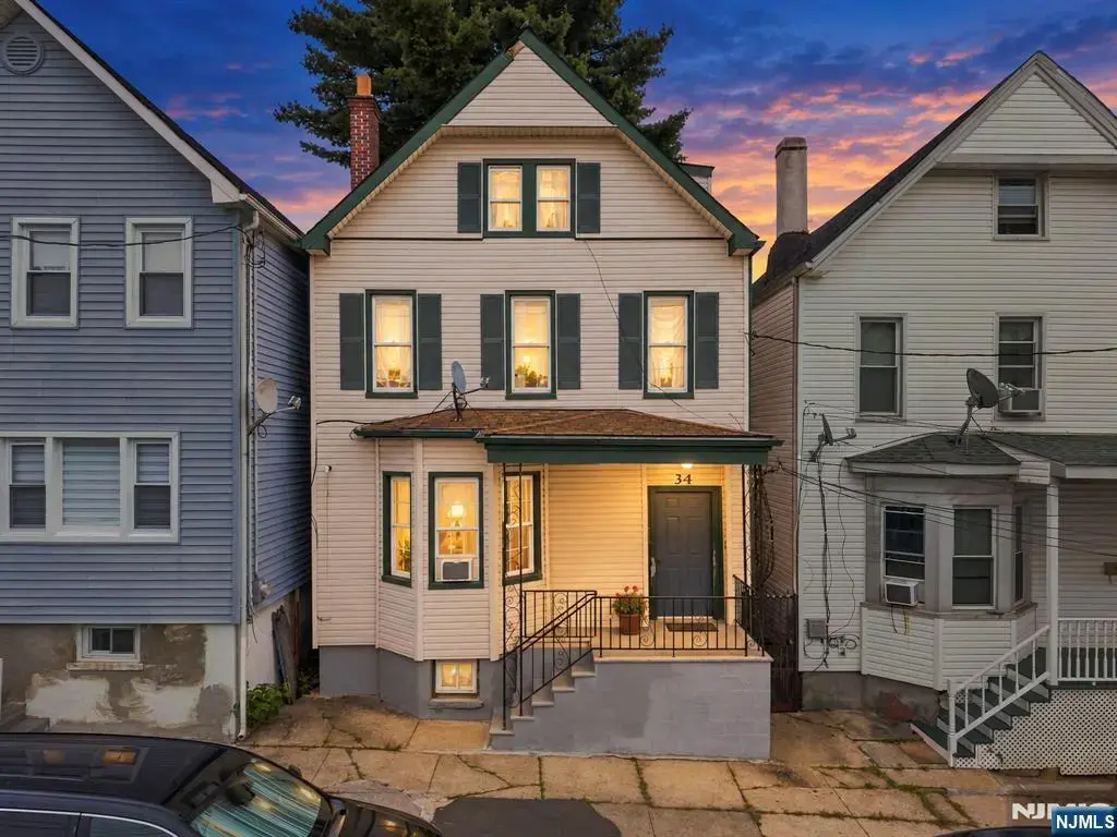 34 Chestnut Street, Kearny