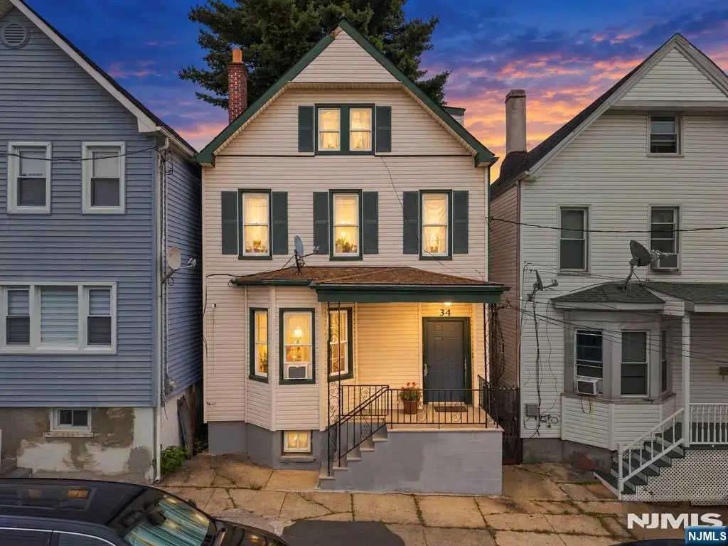 34 Chestnut Street, Kearny