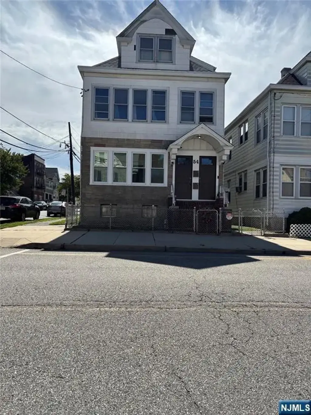 54 Van Winkle, Garfield