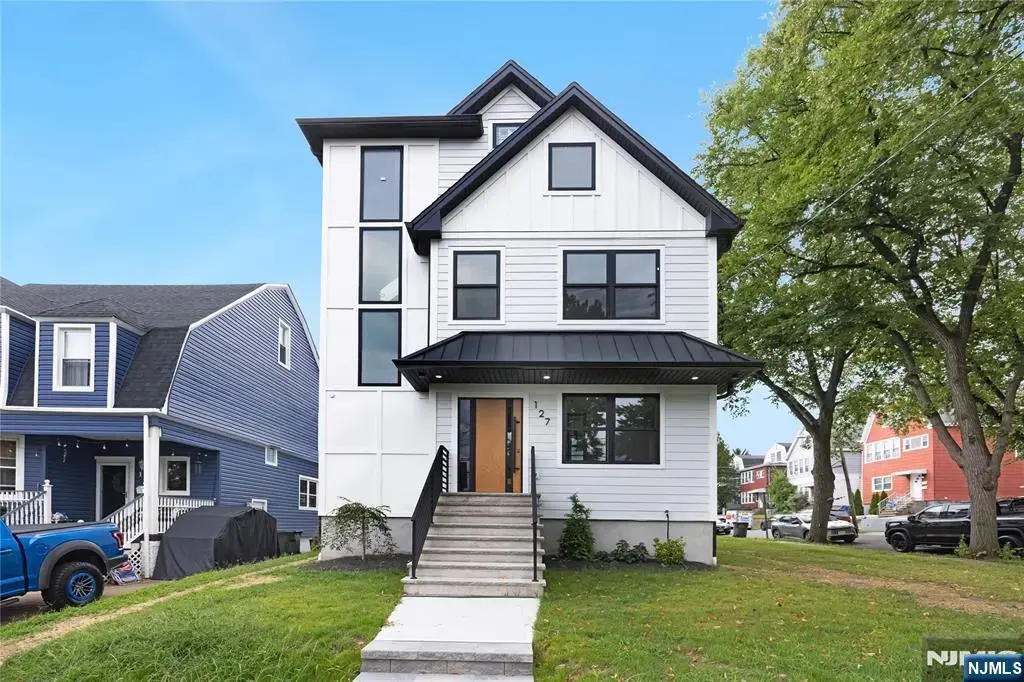 127 Washington Avenue, Rutherford
