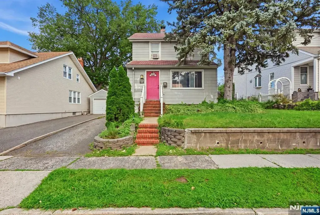 809 Elm Avenue, Ridgefield