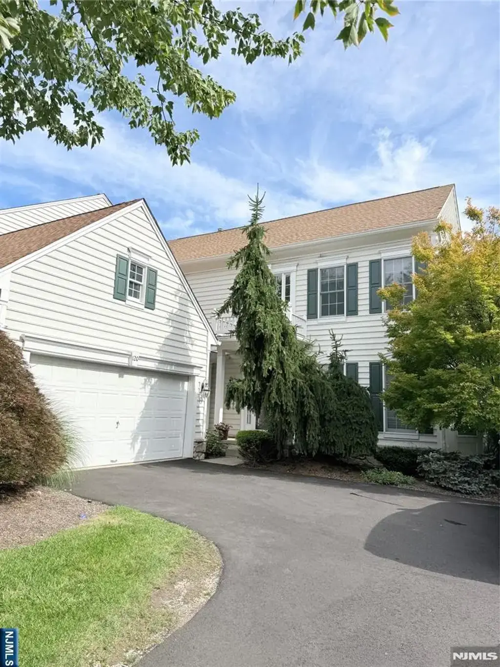120 White Pine U114, Paramus