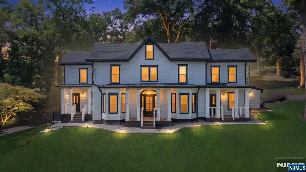 231 Wierimus Road, Hillsdale