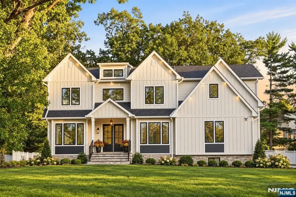 190 Laurel Avenue, Livingston
