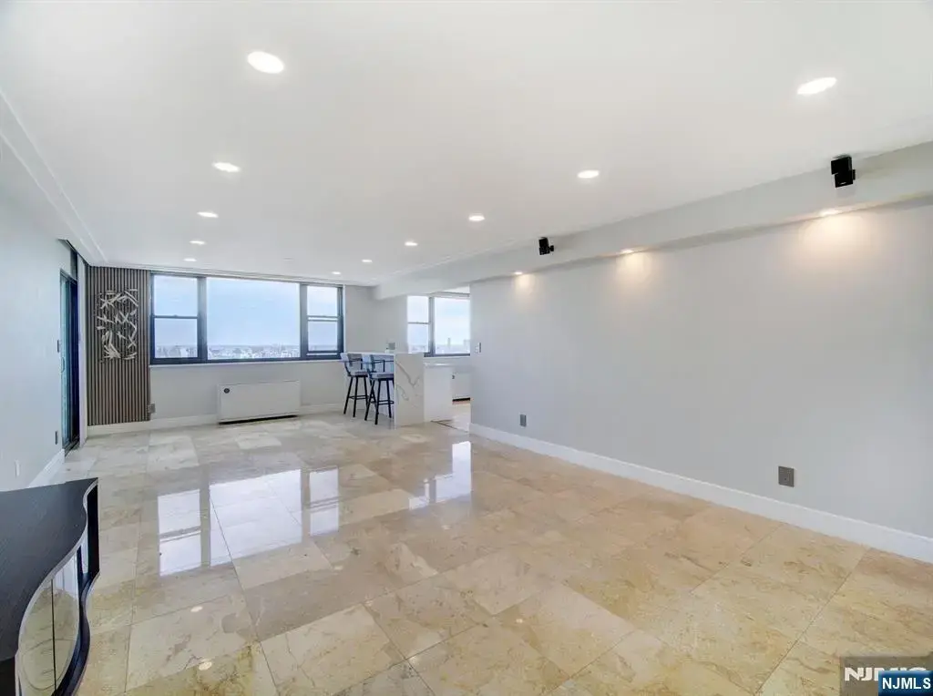 250 Gorge Road 29l, Cliffside Park