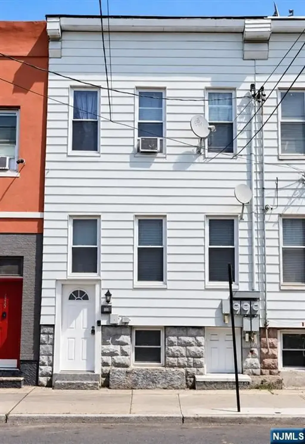653 4th Avenue, Elizabeth