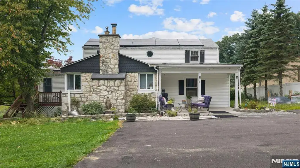 49 Hillcrest Drive, Liberty