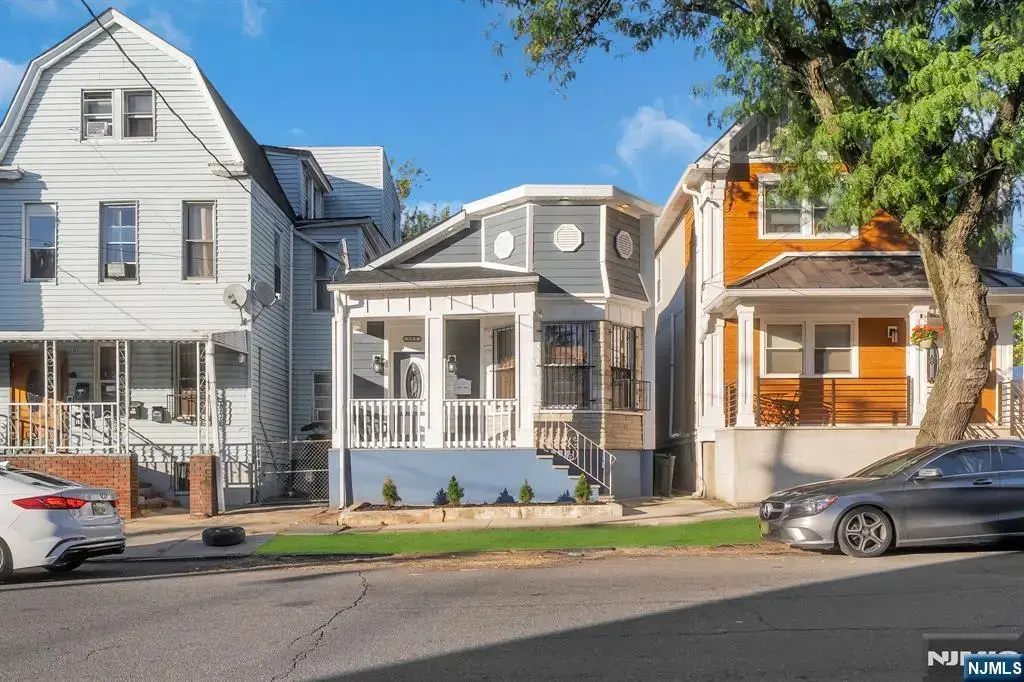 443 14th Avenue, Irvington